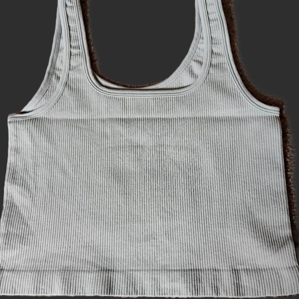 OQQ Basil Ribbed Square Neck Crop Tank, Medium - Picture 2 of 4
